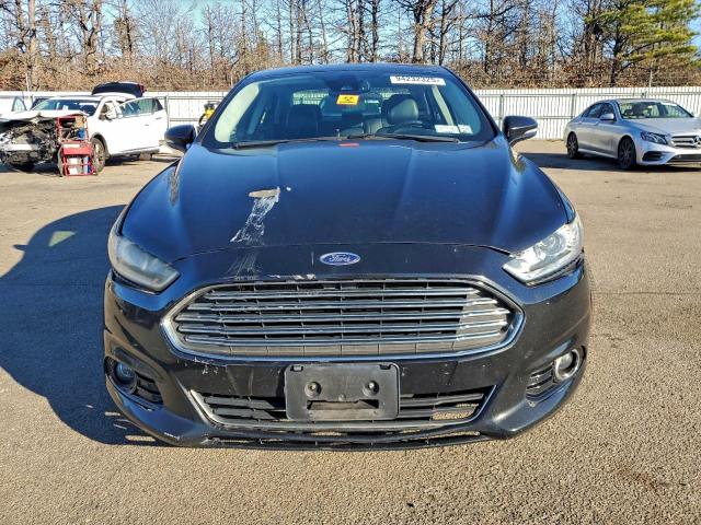 Ford Fusion Titanium Image 6