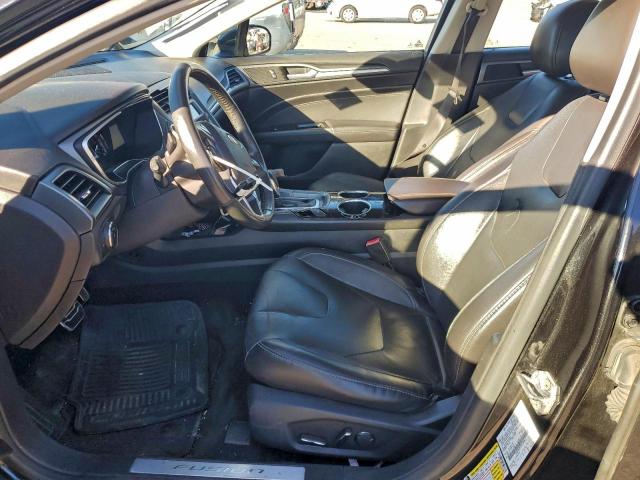 Ford Fusion Titanium Image 4