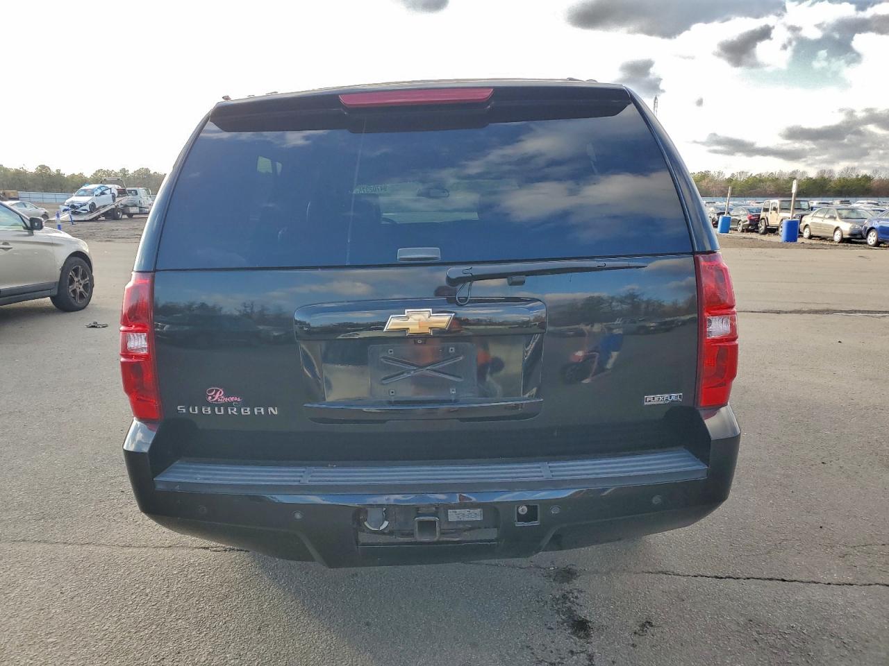 Chevrolet Suburban K1500 Ls Image 7