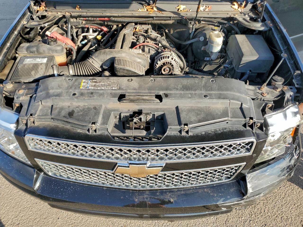 Chevrolet Suburban K1500 Ls Image 6