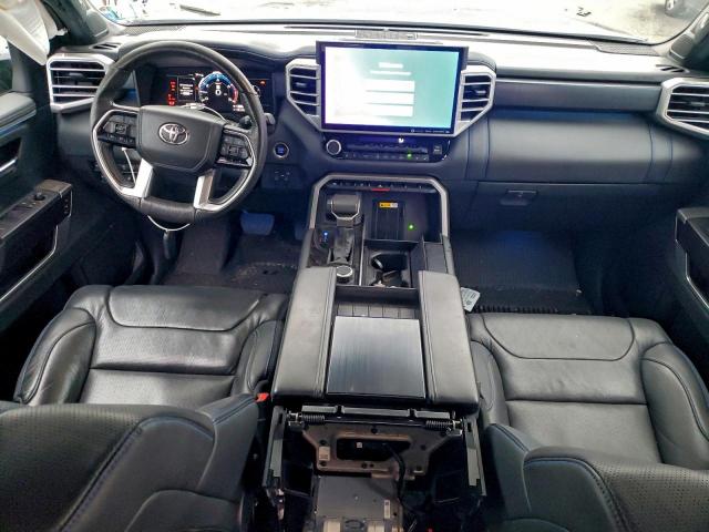 Toyota Tundra Crewmax Platinum Image 6