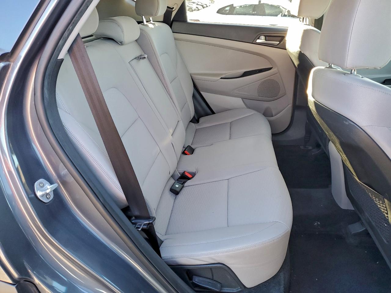 Hyundai TUCSON Se Image 11