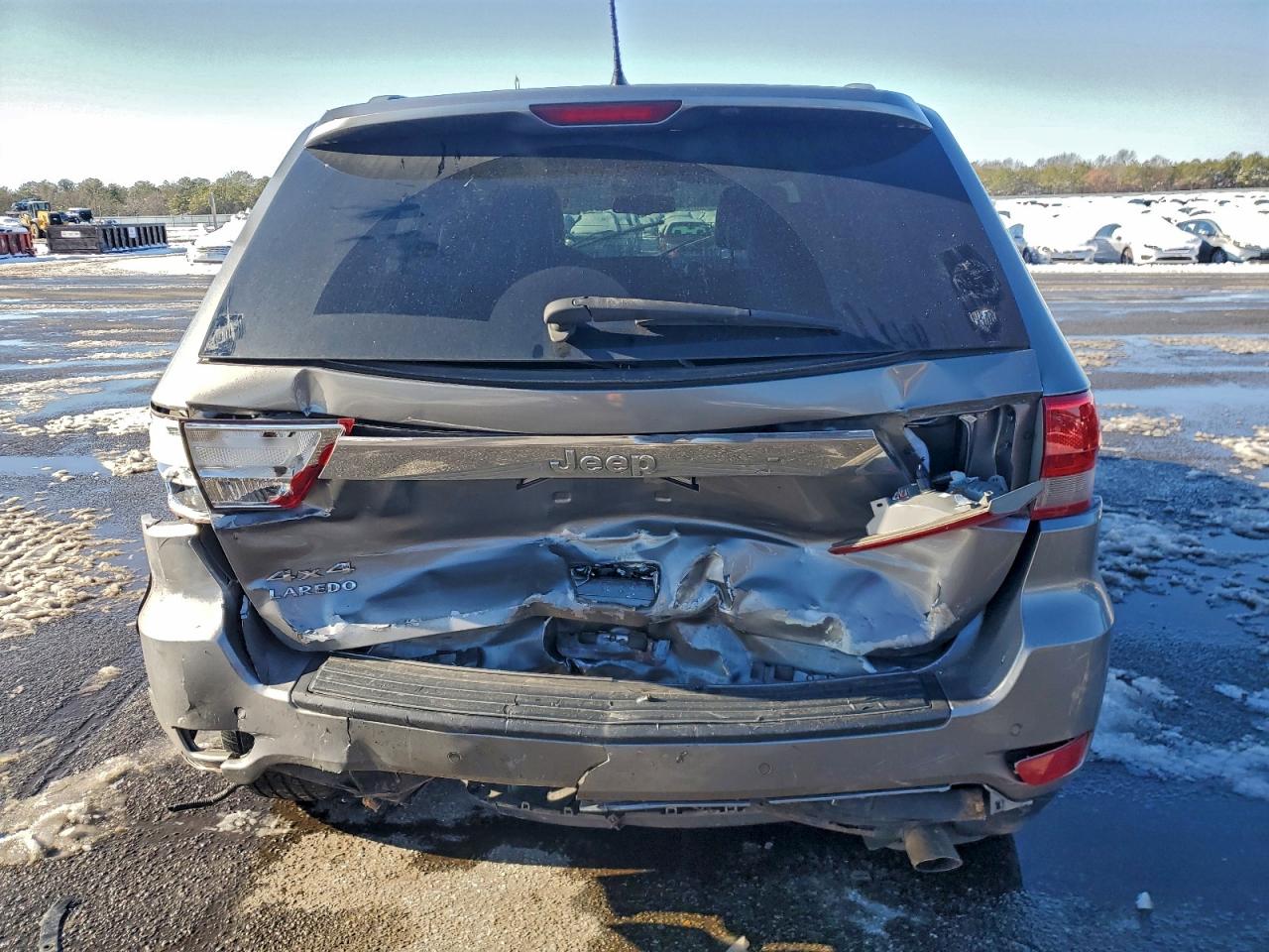 Jeep Grand Cherokee Laredo Image 4