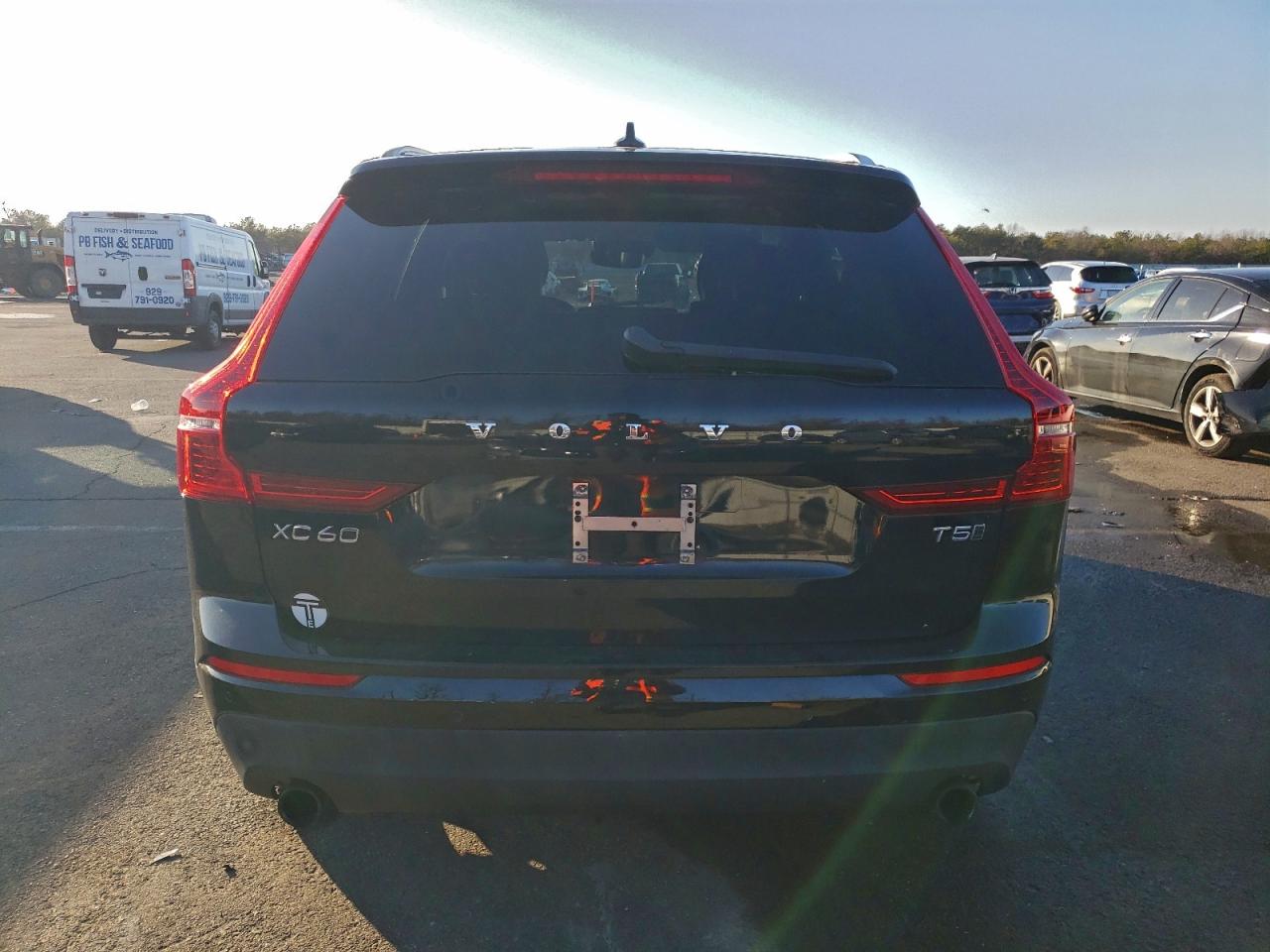 Volvo XC60 T5 Image 7