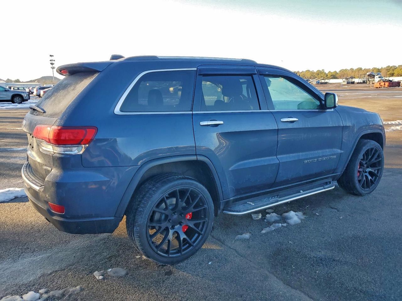 Jeep Grand Cherokee Limited Image 3