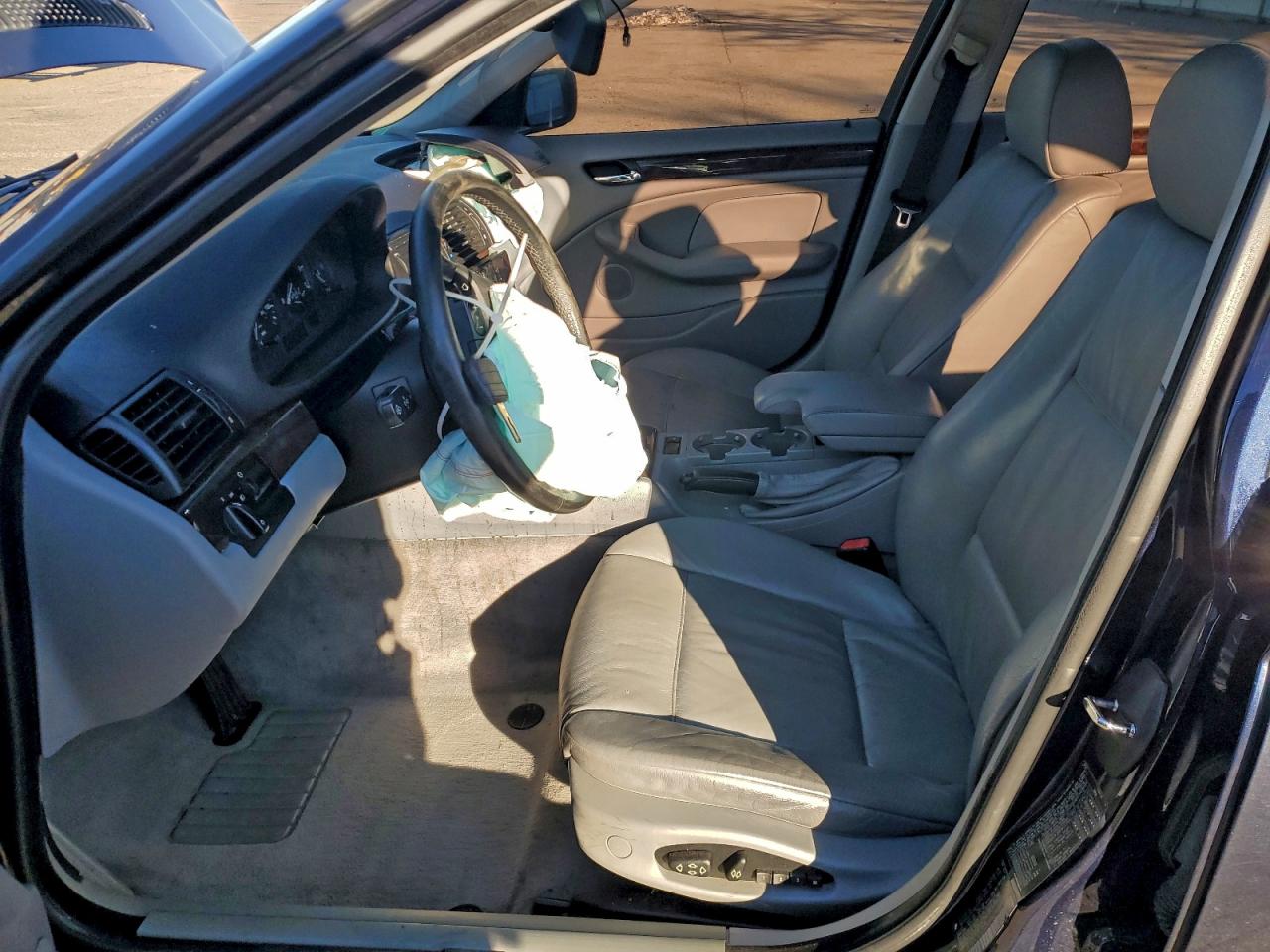 BMW 3 Series I Image 7