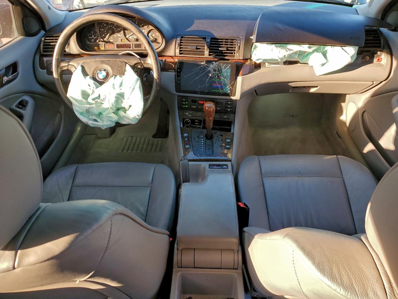 BMW 3 Series I Image 12