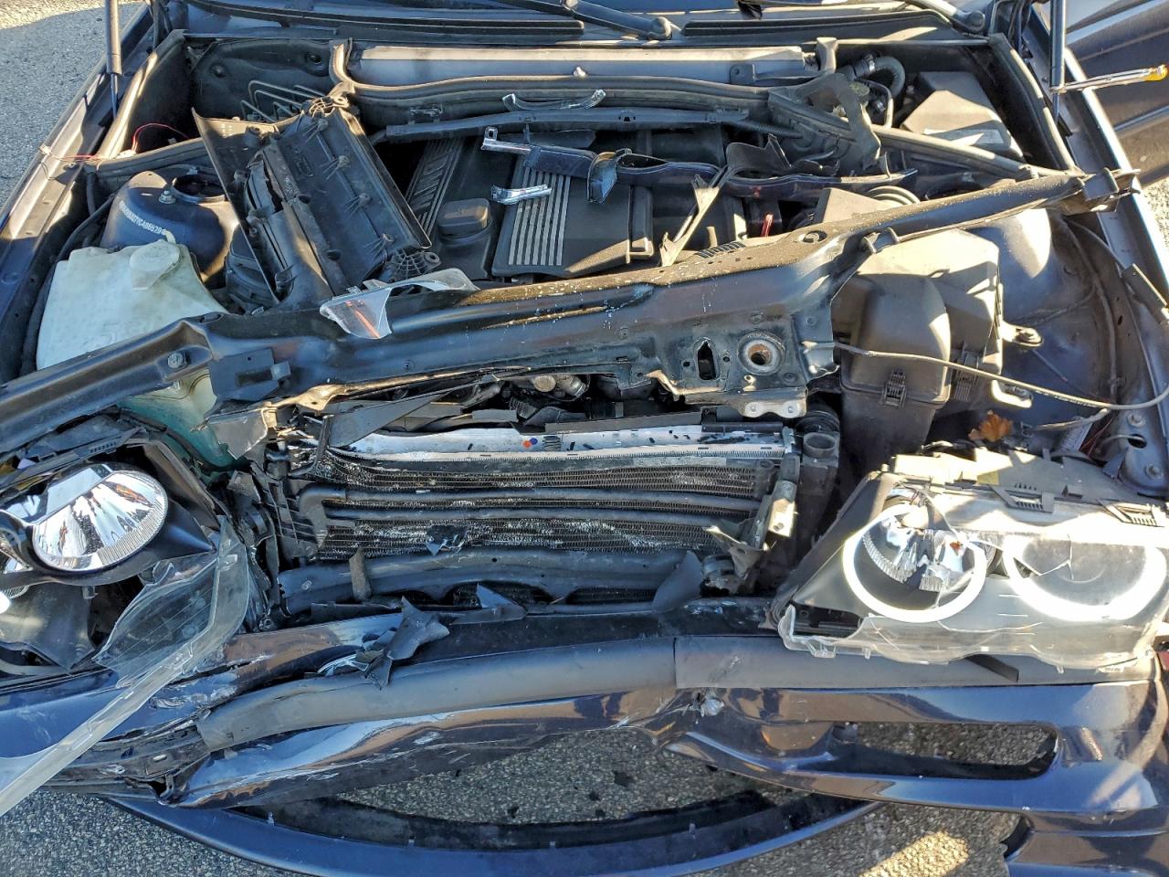 BMW 3 Series I Image 11