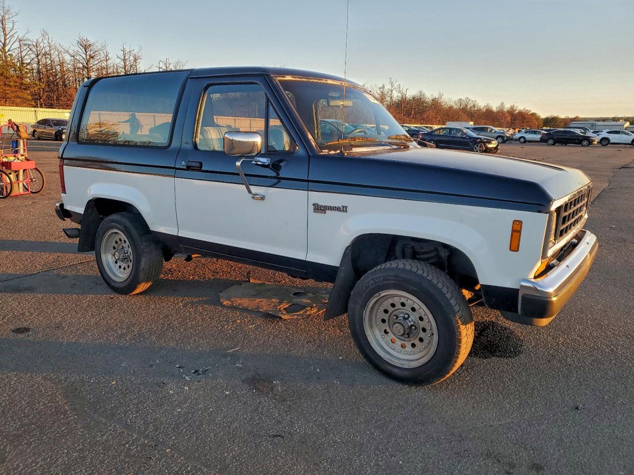 Ford Bronco Image 12