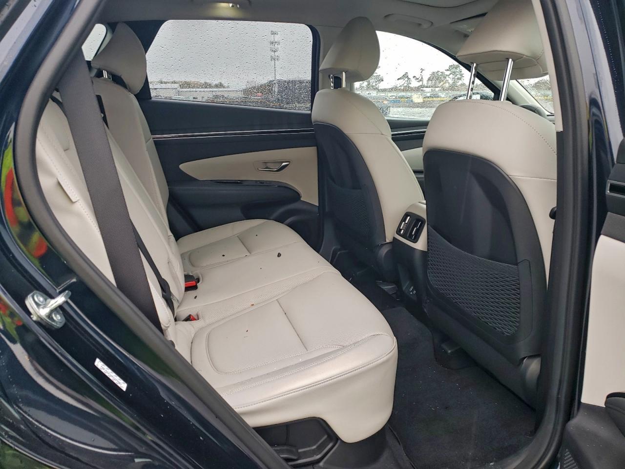 Hyundai TUCSON Limited Image 13