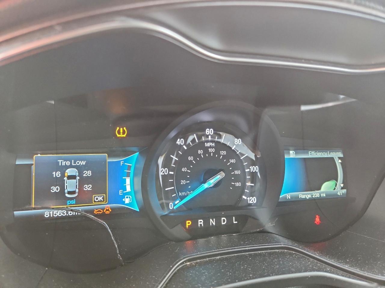 Ford Fusion Se Image 8