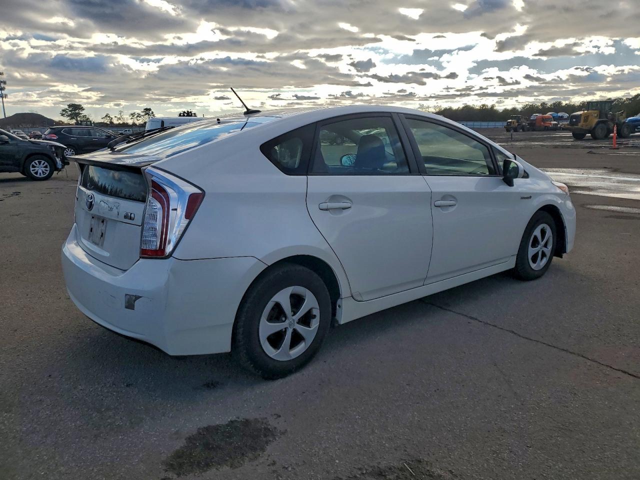 Toyota Prius Image 11