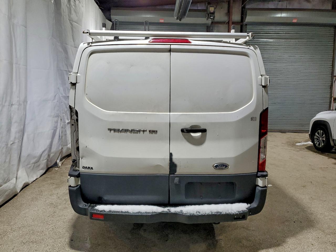 Ford Transit T-150 Image 6