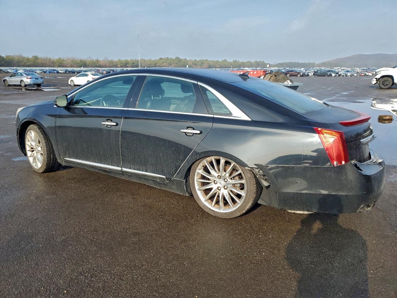 Cadillac XTS Platinum Image 2