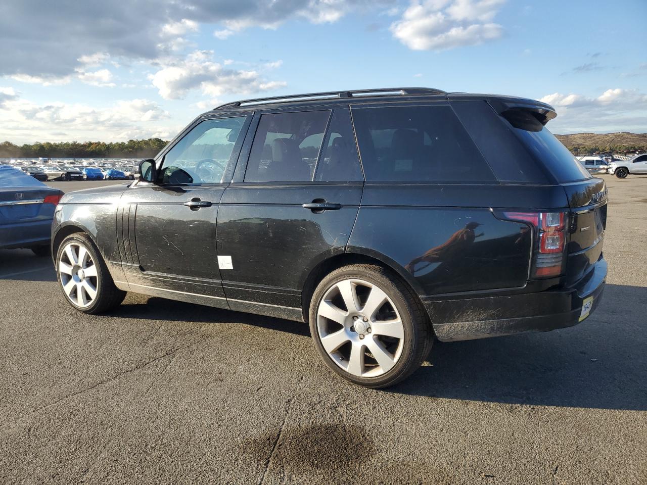 Land Rover Range Rover Supercharged Image 2