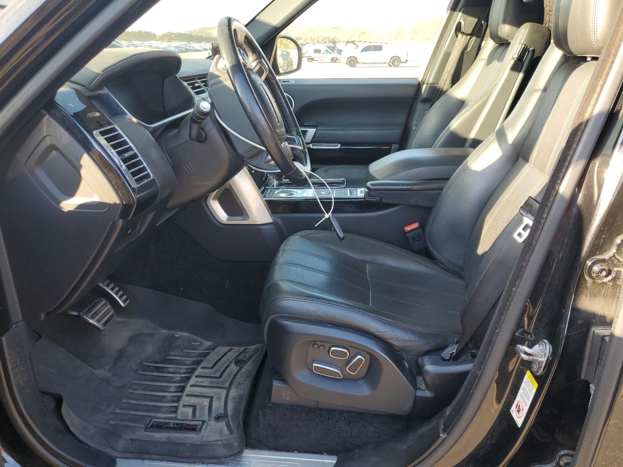 Land Rover Range Rover Supercharged Image 10