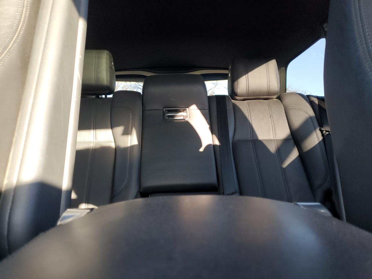 Land Rover Range Rover Supercharged Image 8