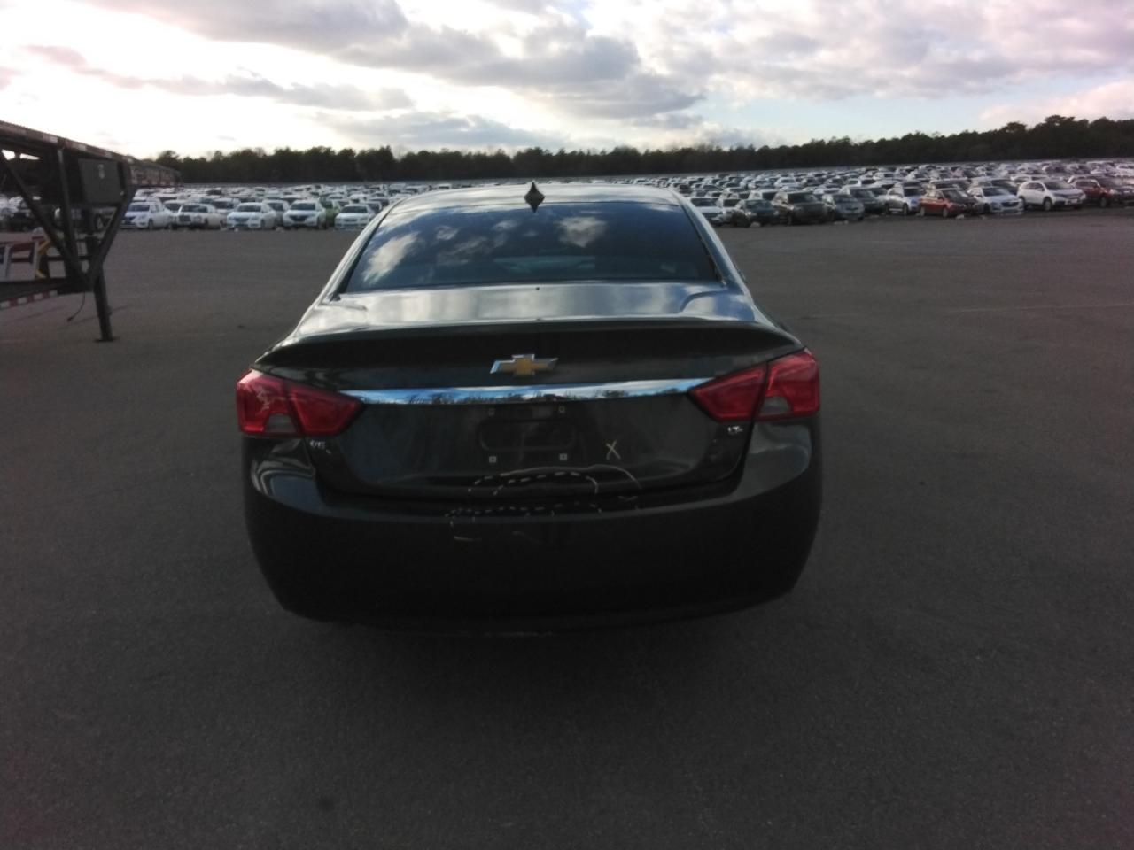 Chevrolet Impala Lt Image 8