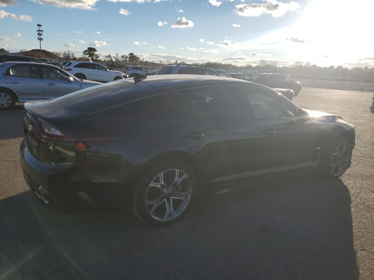 Kia Stinger Gt2 Image 2