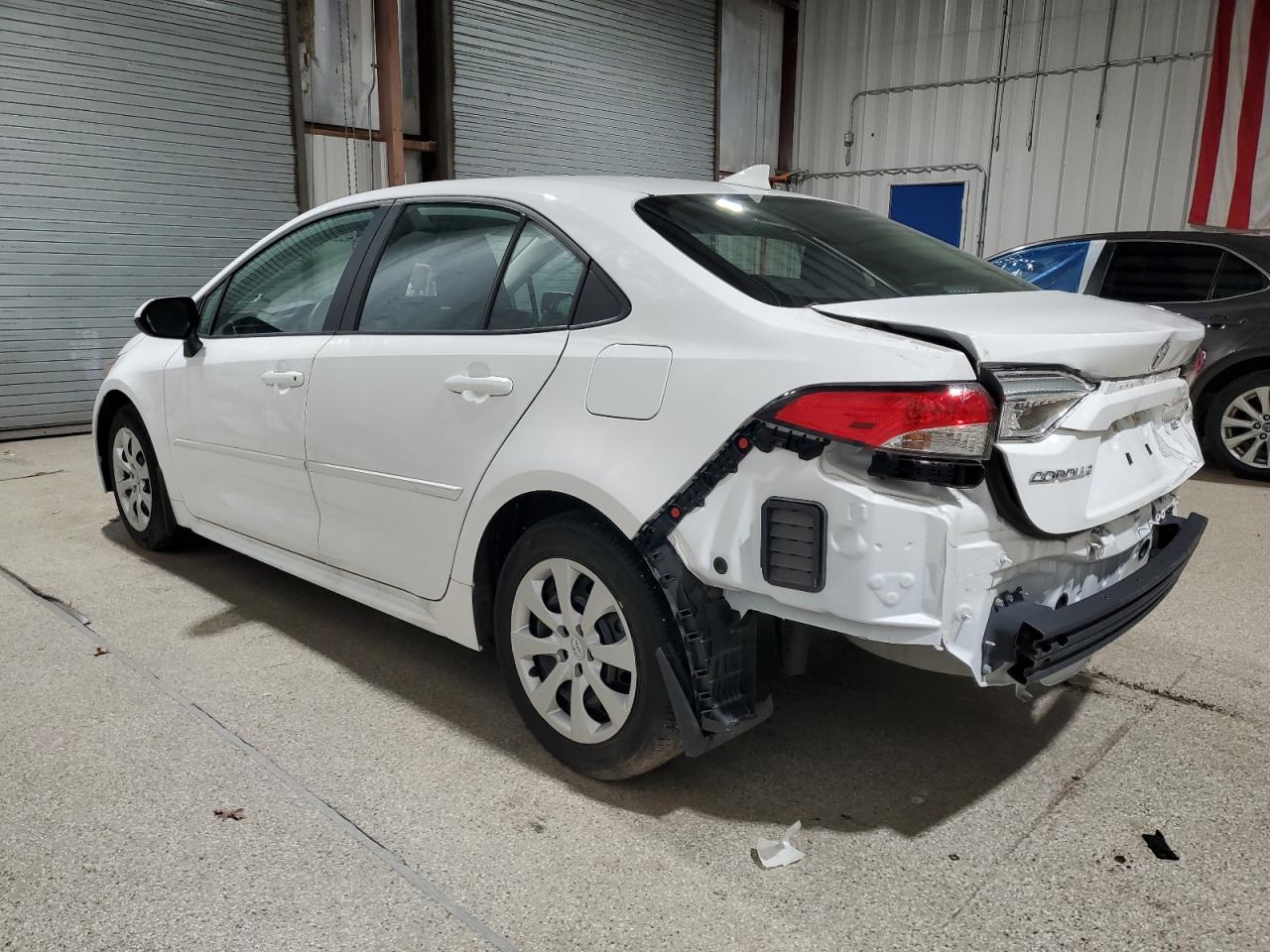 Toyota Corolla Le Image 4