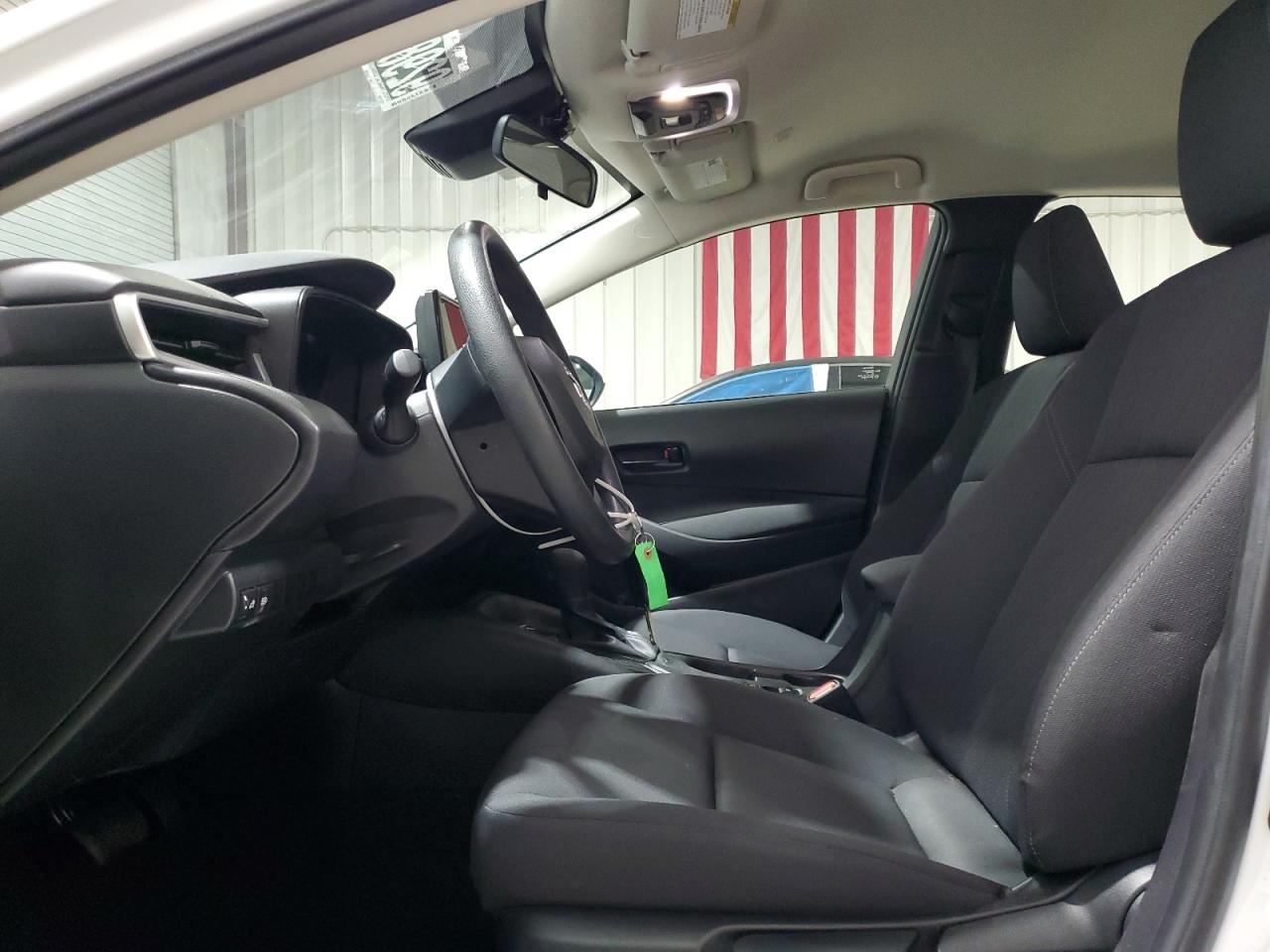 Toyota Corolla Le Image 7