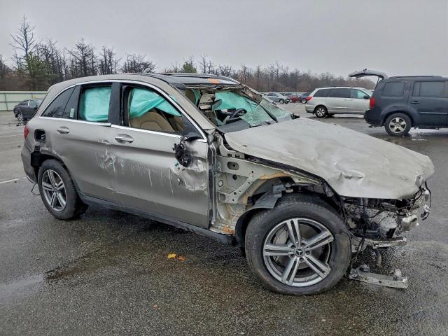 Mercedes-Benz GLC 300 Image 10