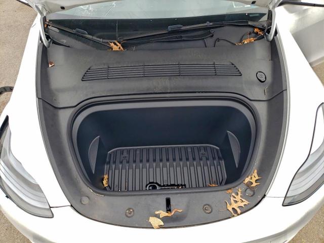 Tesla Model Y Image 11