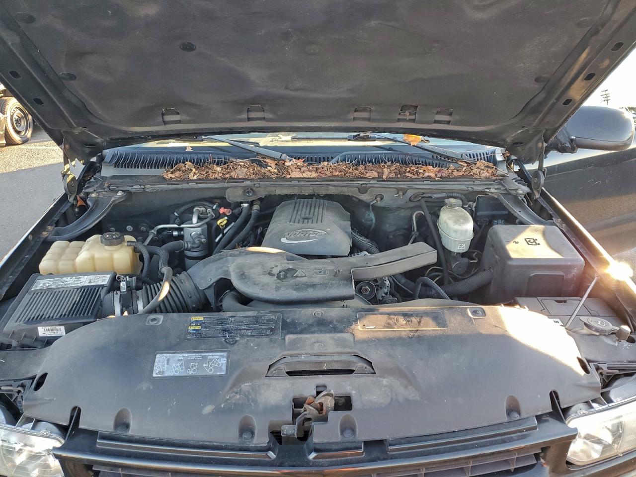 Chevrolet Suburban K1500 Image 13