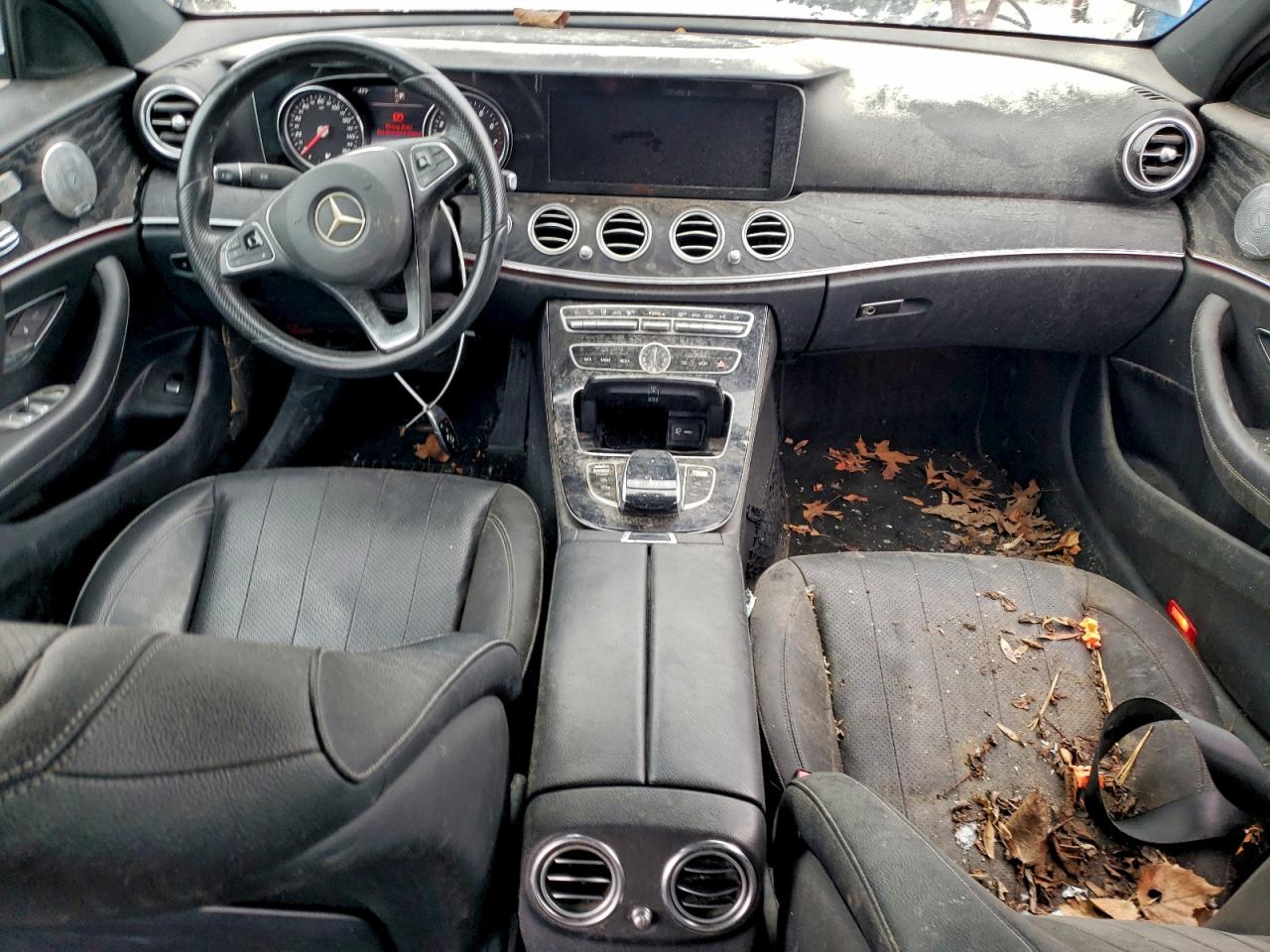 Mercedes-Benz E-Class 300 4matic Image 5