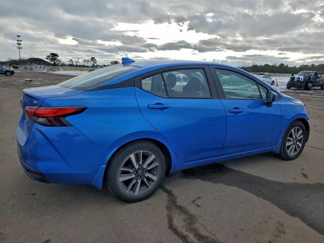 Nissan Versa Sv Image 2