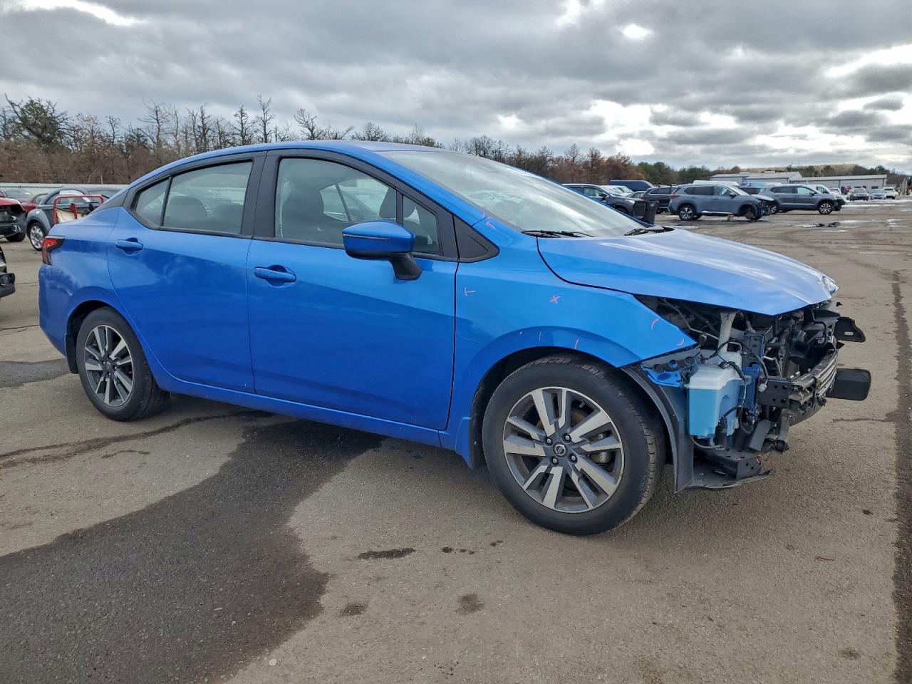 Nissan Versa Sv Image 7