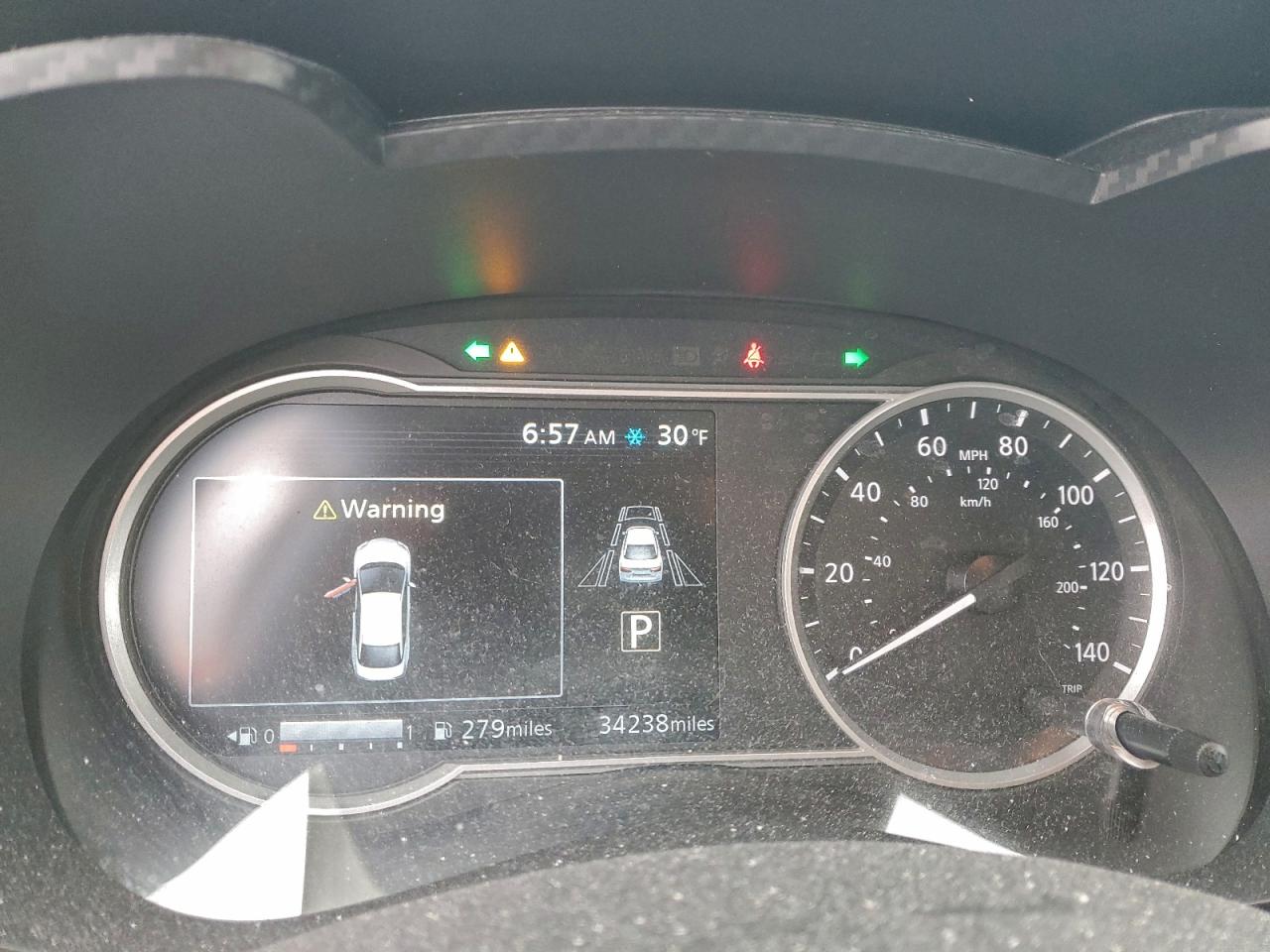 Nissan Versa Sv Image 11