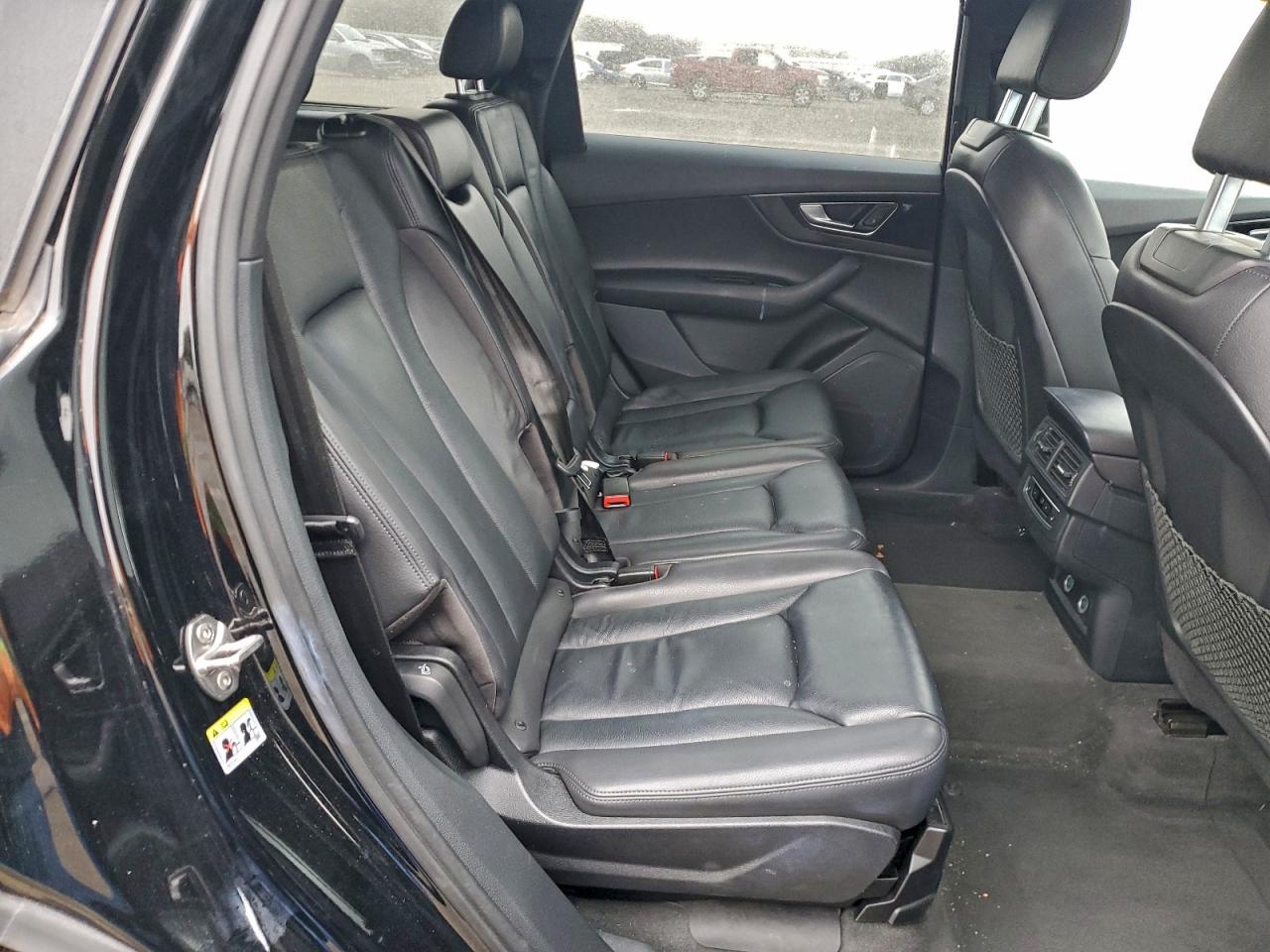 Audi Q7 Premium Image 11