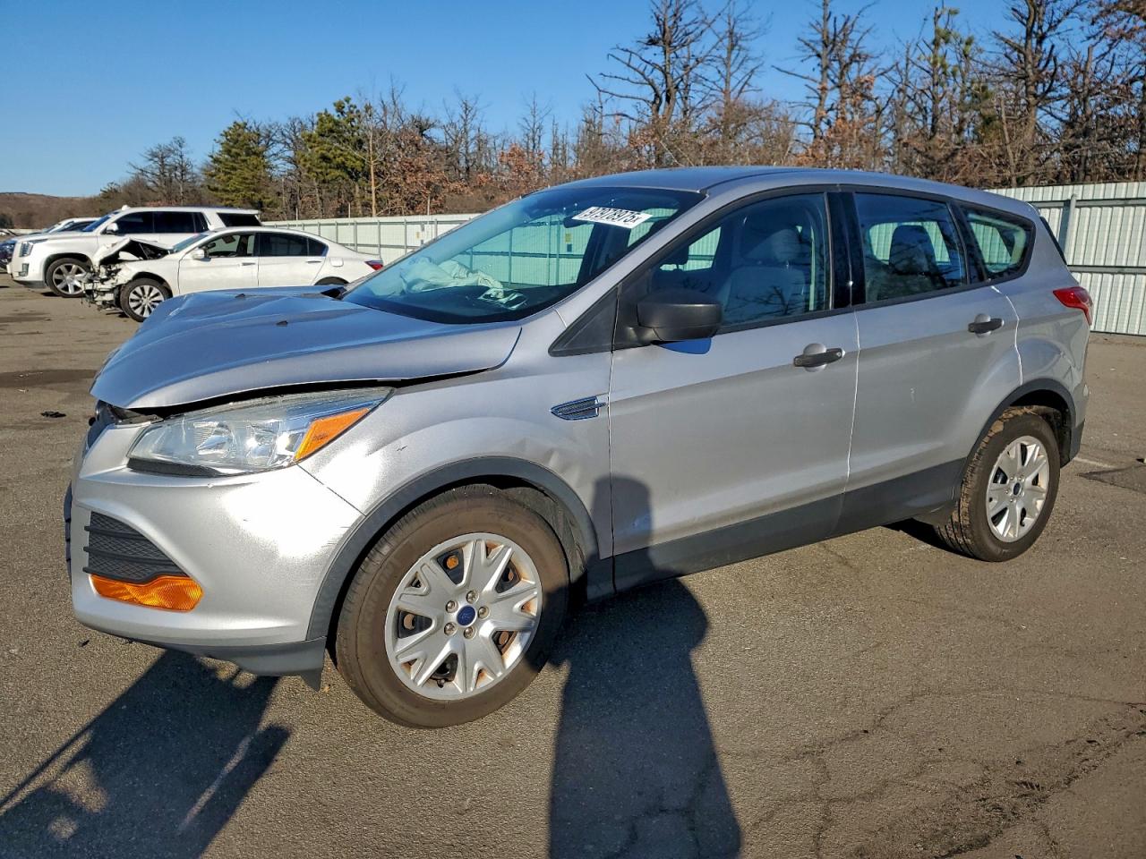 Ford Escape S Image 1