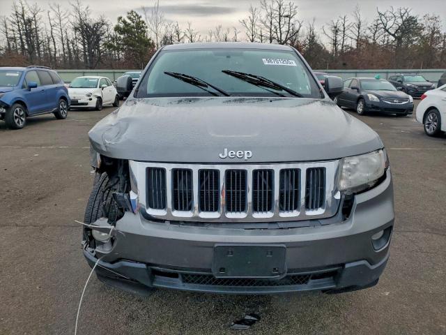 Jeep Grand Cherokee Laredo Image 7