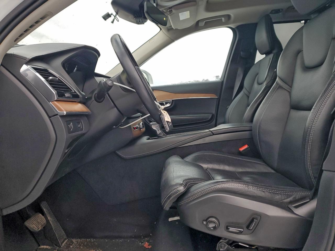 Volvo XC90 T6 Inscription Image 13