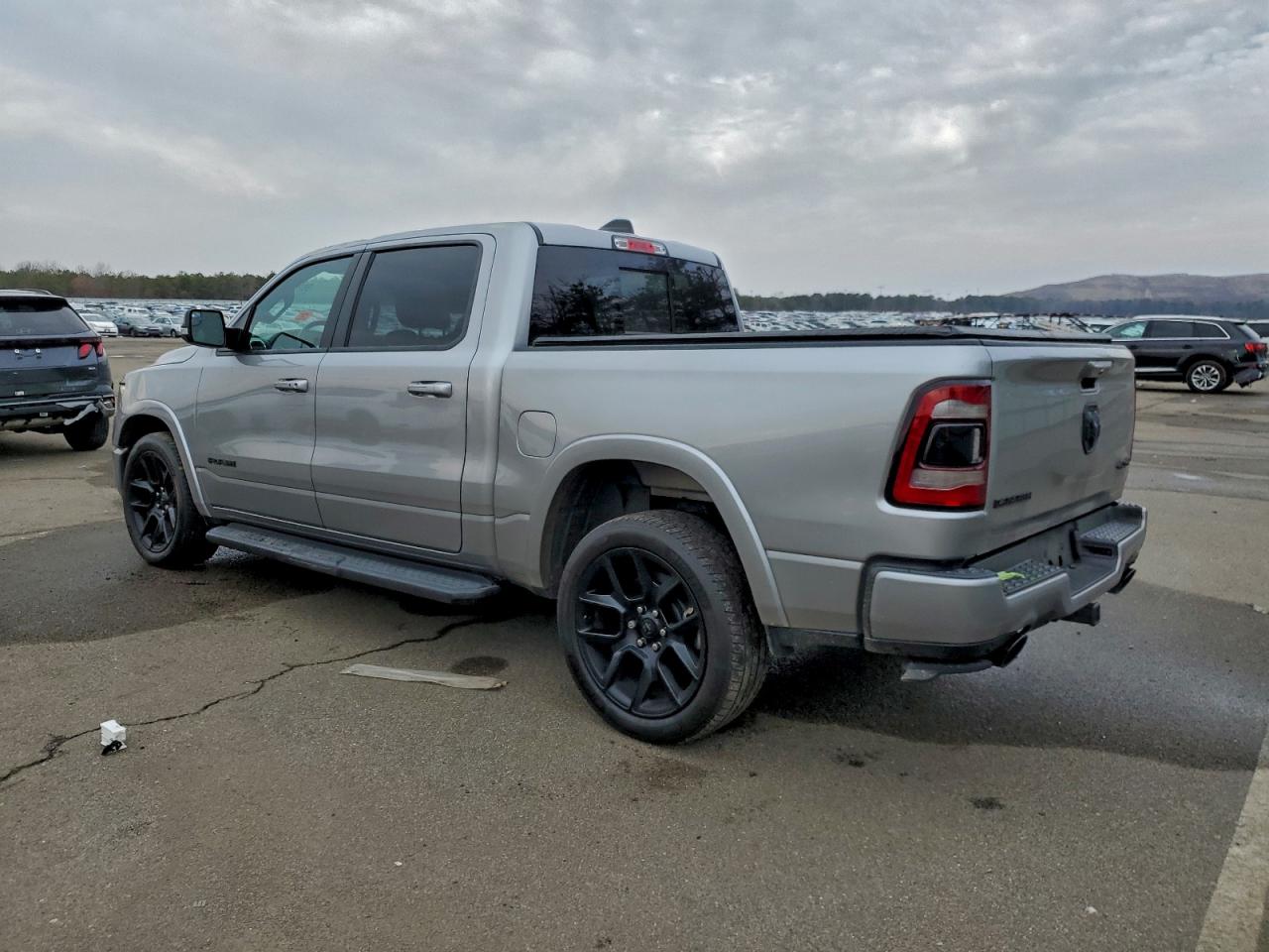 Ram 1500 Laramie Image 11