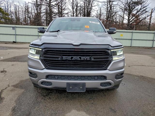 Ram 1500 Laramie Image 12