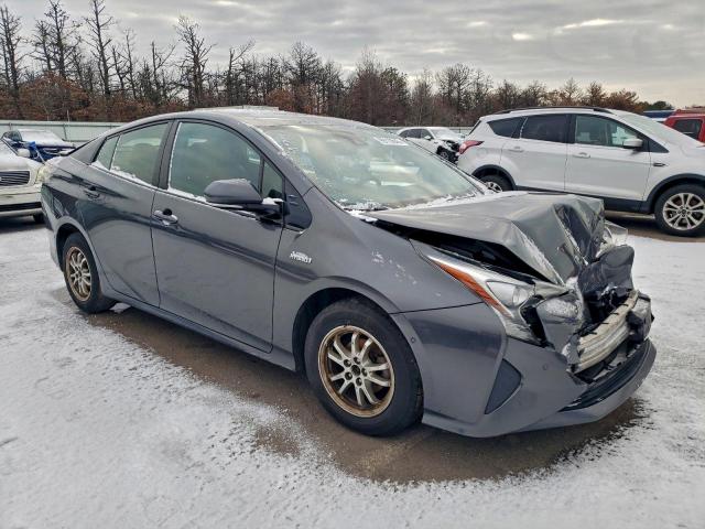 Toyota Prius Image 11