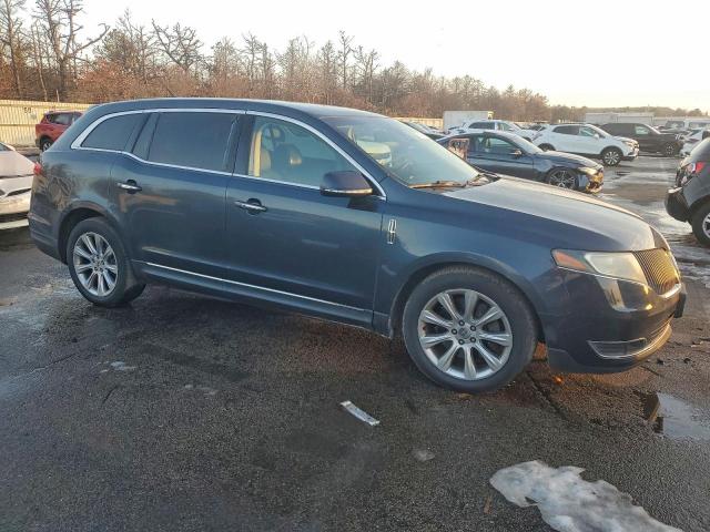 Lincoln MKT Image 3