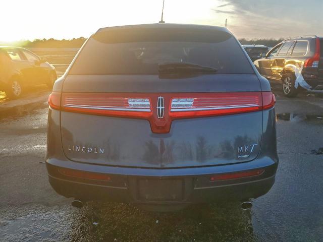 Lincoln MKT Image 2