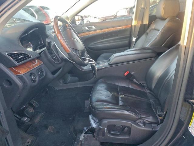Lincoln MKT Image 13