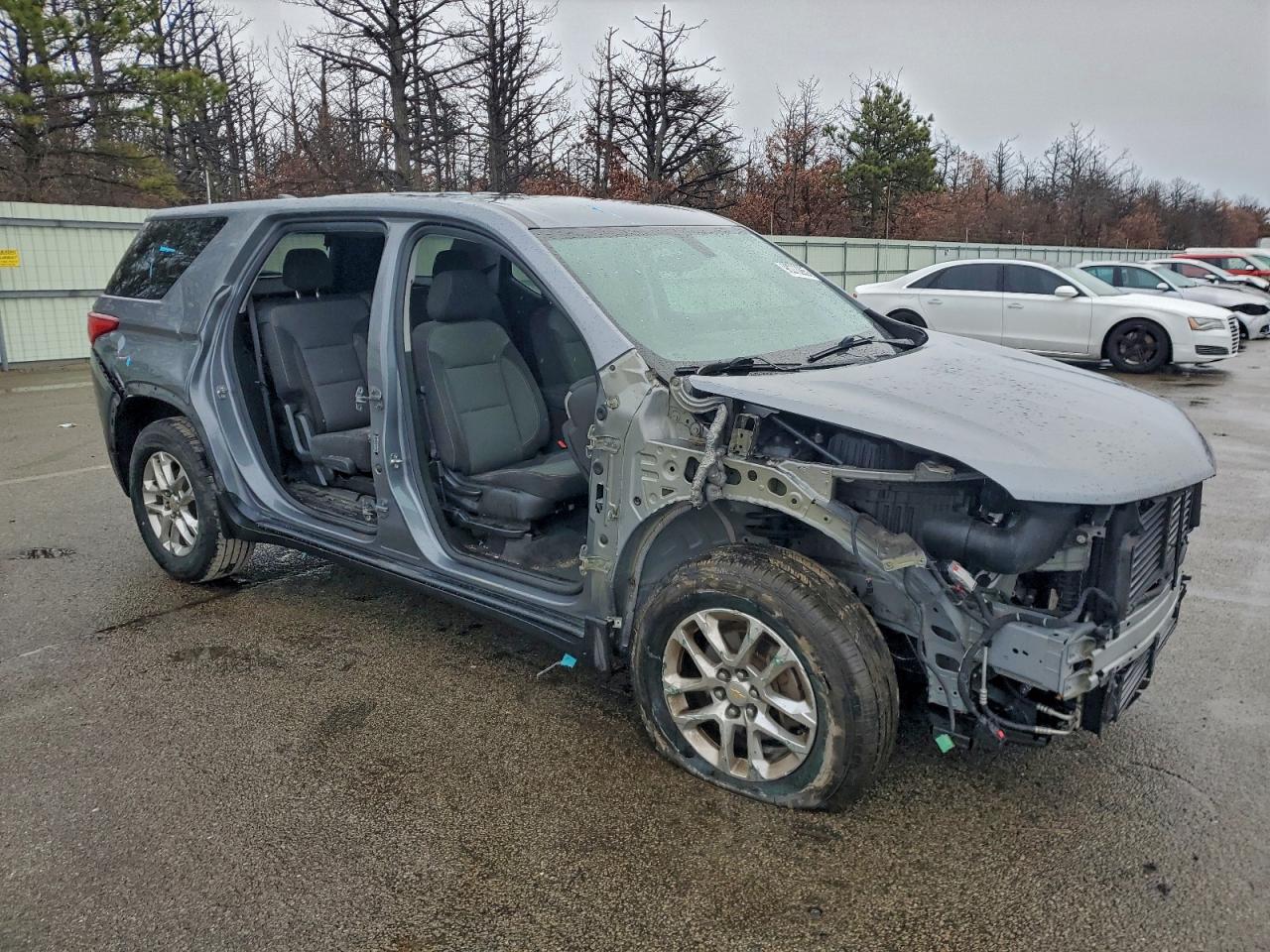 Chevrolet Traverse Ls Image 11