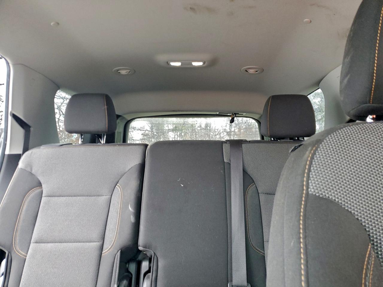 Chevrolet Traverse Ls Image 4