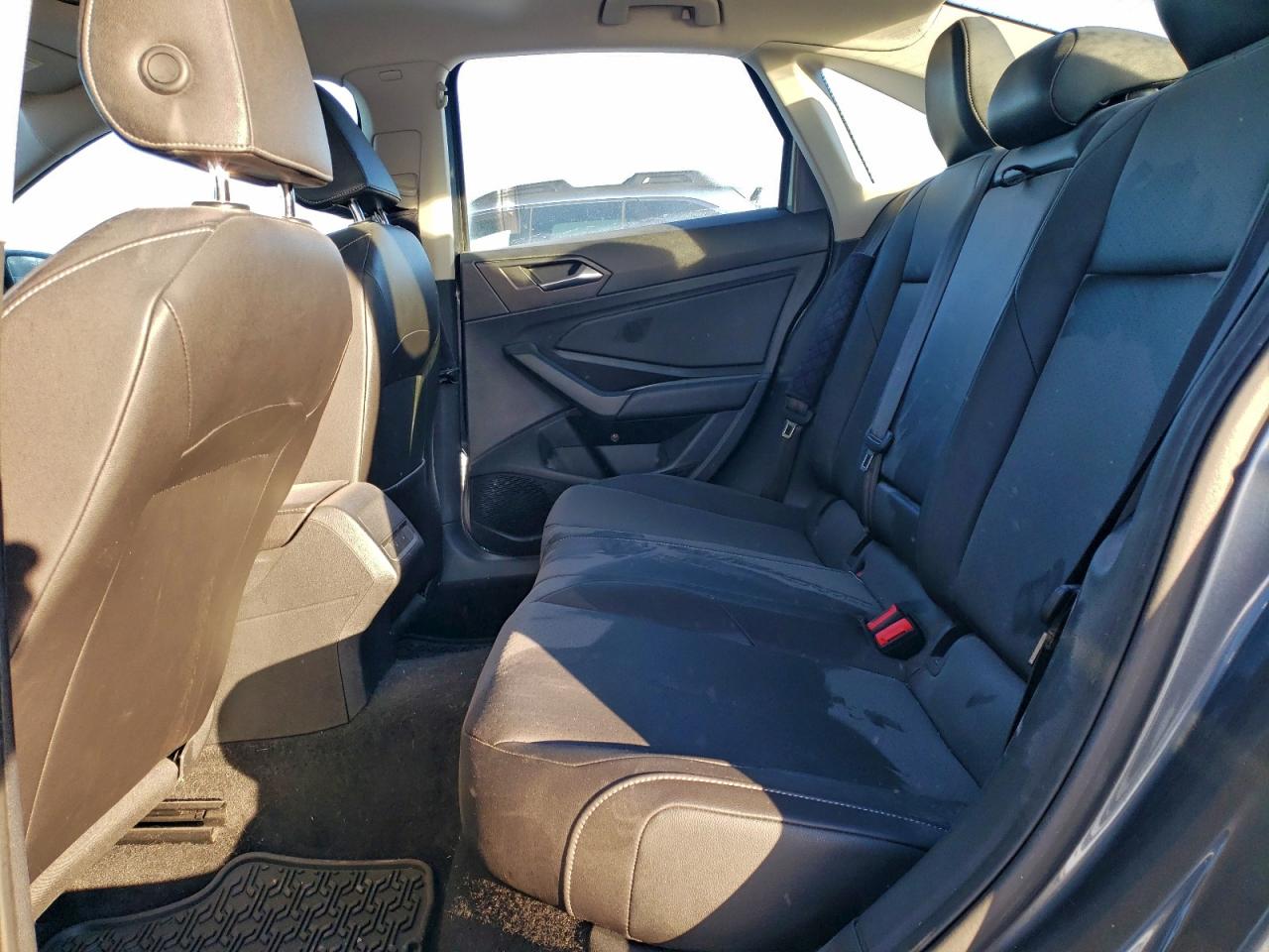 Volkswagen Jetta S Image 9